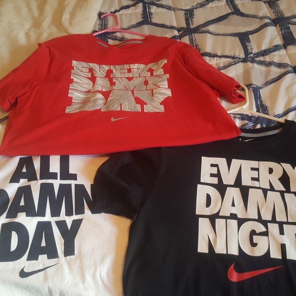 3 Nike shirts xl